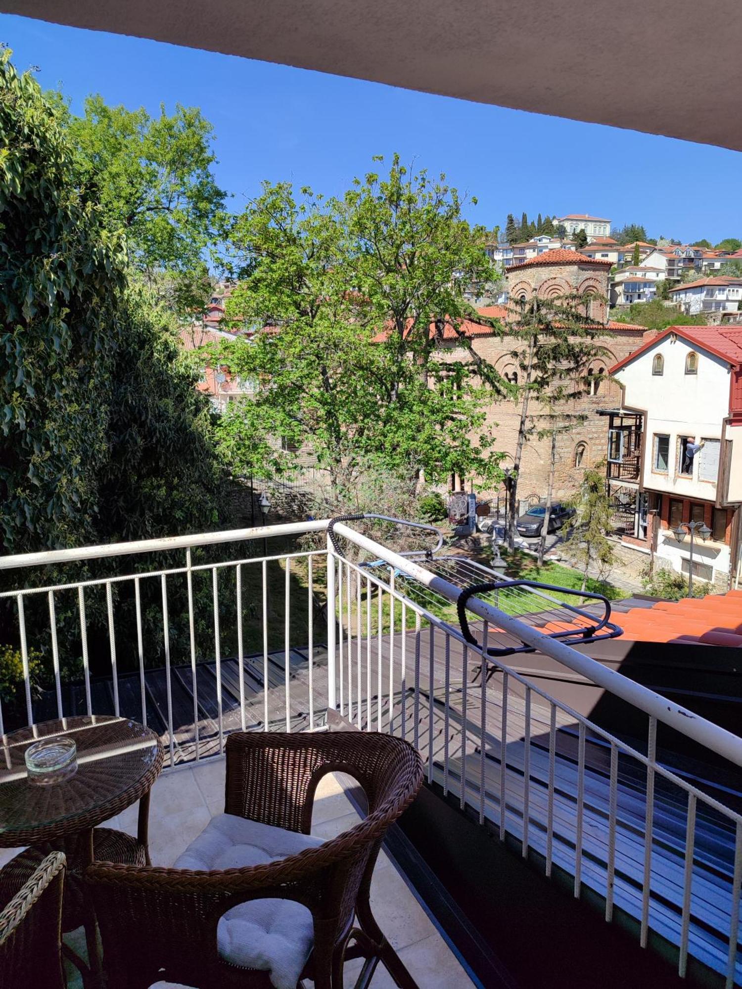 Pearl'S Apartments Ohrid Bagian luar foto